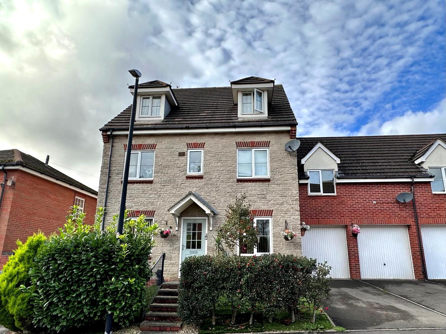 Watts & Lowland Close, Broadlands, Bridgend County Borough
